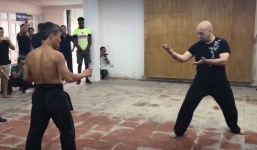 Báo Mỹ nêu góc nhìn mới về màn tỉ thí của cao thủ Vịnh Xuân Flores