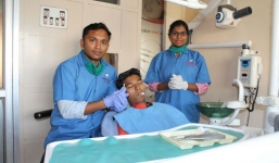 Chàng trai lập kỷ lục guinness với chiếc răng lớn nhất thế giới