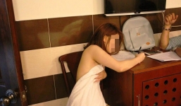 Má mì 23 tuổi điều hành 20 “chân dài” chuyên bán dâm cho đại gia