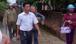 Giám đốc HTX mang hung khí đi đòi tiền điện