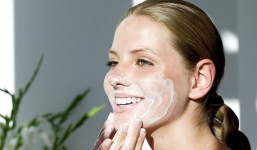 5 thói quen tai hại khi rửa mặt hàng ngày ai không biết sẽ phải hối hận