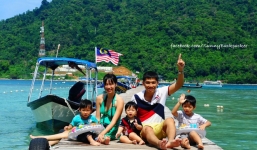 Quyết định bán nhà và nghỉ việc, bố mẹ trẻ đưa 3 con đi du lịch vòng quanh thế giới