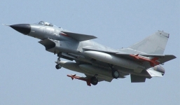 Washington tố chiến đấu cơ Trung Quốc 'áp sát nguy hiểm' máy bay Mỹ