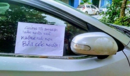 Tài xế dán thông báo 'Chúng tôi không phải bọn bắt cóc người' vì sợ bị đánh