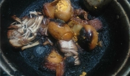 Ngán ngẩm với thực đơn độc lạ “ khi dâu vụng vào bếp”