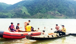 Chèo thuyền trên hồ thủy lợi, 2 học sinh chết đuối thương tâm