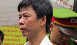 Nghi vợ ngoại tình, phạm nhân đâm chết vợ ngay trong phòng hạnh phúc