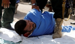 Kẻ cưỡng hiếp, sát hại bé gái 3 tuổi bị tử hình trước hàng nghìn người