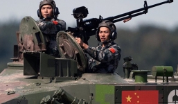 Đại tá Trung Quốc lớn tiếng dọa chiến tranh trước mặt tướng Ấn Độ