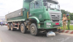 Phụ gia đình kiếm tiền nhập học, tân sinh viên cùng mẹ chết thảm