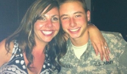 Mẹ bất ngờ nhận được tin nhắn hồi đáp từ số điện thoại của cậu con trai đã qua đời