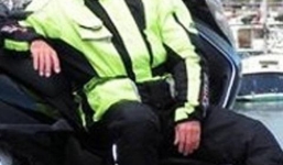 Dùng trực thăng cảnh sát quay cảnh ân ái, sĩ quan lĩnh án tù 