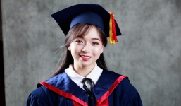 Nữ sinh Hà Nội tốt nghiệp xuất sắc khoa Triết học với khóa luận 10 điểm