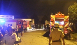 Hàng trăm cảnh sát trắng đêm dập lửa tại xưởng may ở Sài Gòn