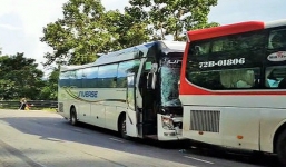 2 xe khách chở 80 người đụng nhau trên đèo Bảo Lộc