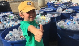 Bất ngờ cậu bé 3 tuổi tự thành lập công ty, thu lãi hàng trăm triệu đồng