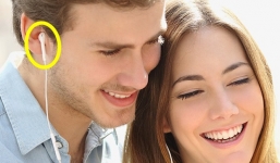 Tuyệt đối không cho ai dùng chung tai nghe nếu không muốn hối hận