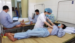 Báo động đỏ tình trạng sốt xuất huyết tại 12 quận huyện ở Hà Nội