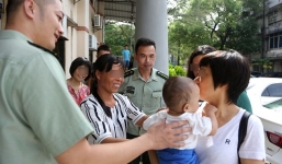 Vợ bỏ, chồng bán luôn con ruột cho những kẻ buôn người