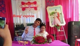 Đám cưới của chàng 1m83 - nàng 1m39 được chia sẻ nhiệt tình nhất hôm nay