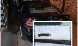 Đỗ nhờ xe trước cửa nhà người khác, khi quay về tài xế nhận được phản hồi bất ngờ