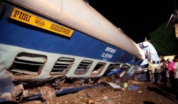 Tai nạn tàu hỏa thảm khốc khiến ít nhất 23 người thiệt mạng và 72 người bị thương