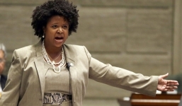 Nói muốn Trump bị ám sát, quan chức Mỹ phải công khai xin lỗi