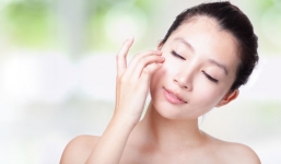 Da trắng nõn nà, tươi trẻ như tuổi 18 chỉ với vài loại quả cực quen thuộc