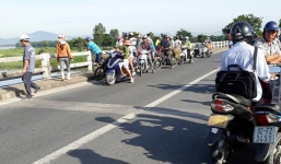 Cặp vợ chồng cùng nhau nhảy cầu tự tử