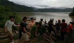 Vụ ô tô lao xuống hồ thủy điện Sơn La: Nạn nhân là Bí thư xã và mẹ vợ