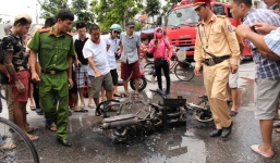 Xe máy vừa mua phát nổ cháy trơ khung, 3 người may mắn thoát nạn