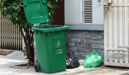 Phát hiện thi thể bé sơ sinh bỏ lại trong thùng rác ở Sài Gòn