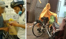Chàng shipper khuyết tật, đạp xe hàng chục cậy số mỗi ngày kiếm tiền chữa bệnh cho mẹ già