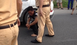 Tạm giam tài xế điên cuồng đâm hỏng xe chuyên dụng của CSGT