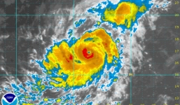 Bão Harvey chưa tan, Mỹ lại sắp đón siêu bão mới