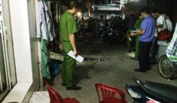 Đòi ngủ chung không thành, chồng dùng dao đâm trọng thương mẹ vợ và vợ