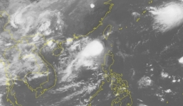 Bão Guchol giật cấp 10 gần Biển Đông, hướng vào Trung Quốc