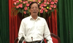 Lãnh đạo Sở Văn hóa Hà Nội bị thương binh kéo đến tận phòng đe dọa