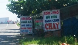 Quán bình dân bán 6 đĩa cơm sườn, 6 ly nước đá giá 1,2 triệu đồng