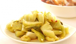 Dưa muối - món ăn ngon cũng là thần dược cho khoẻ mà ít ai ngờ tới