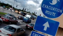 Nửa triệu người Mỹ chạy siêu bão Irma gây tắc nghẽn giao thông nghiêm trọng