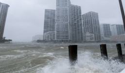 Khung cảnh như ngày tận thế ở Mỹ khi siêu bão Irma đổ bộ