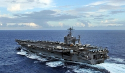 Mỹ điều tàu sân bay tới khu vực bị siêu bão Irma tàn phá