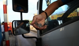 BOT tuyến tránh Biên Hoà hỗn loạn vì tài xế lại dùng đồng xu trả phí