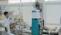 Uống 19 viên thuốc hạ sốt, thanh niên bị hôn mê, suy gan