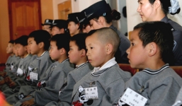 Cặp vợ chồng lĩnh án vì mua con trai nối dõi