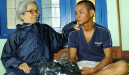 Bị rơi xuống biển 3 ngày đêm, ngư dân thoát chết nhờ túi ni lông