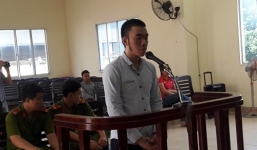 Chồng đâm vợ nhiều nhát dao vì ngồi ăn với người đàn ông khác