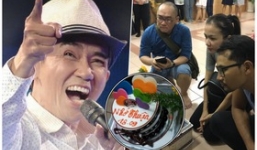 Các nghệ sĩ đến viếng phần mộ của Minh Thuận tưởng nhớ ngày anh mất