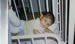 Cái kết đầy bất ngờ của người con bị mẹ bỏ rơi 10 năm trước trong căn nhà hoang